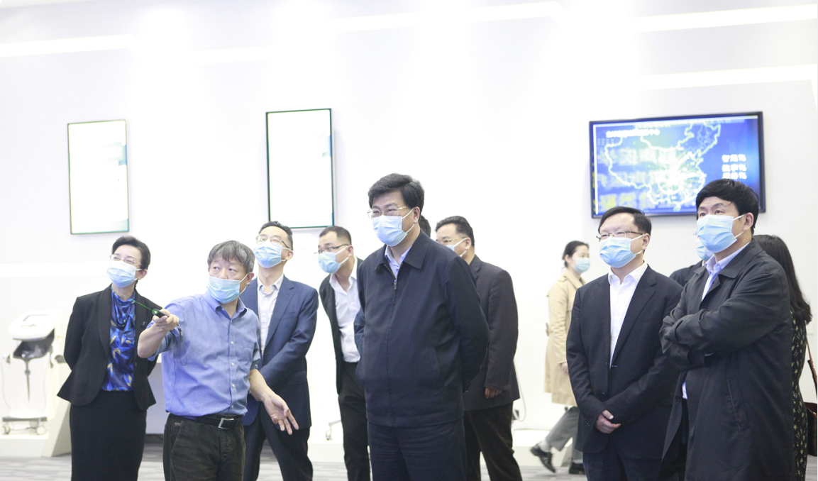 重慶市政協主席、黨組書記王炯到超聲醫療國家工程研究中心考察